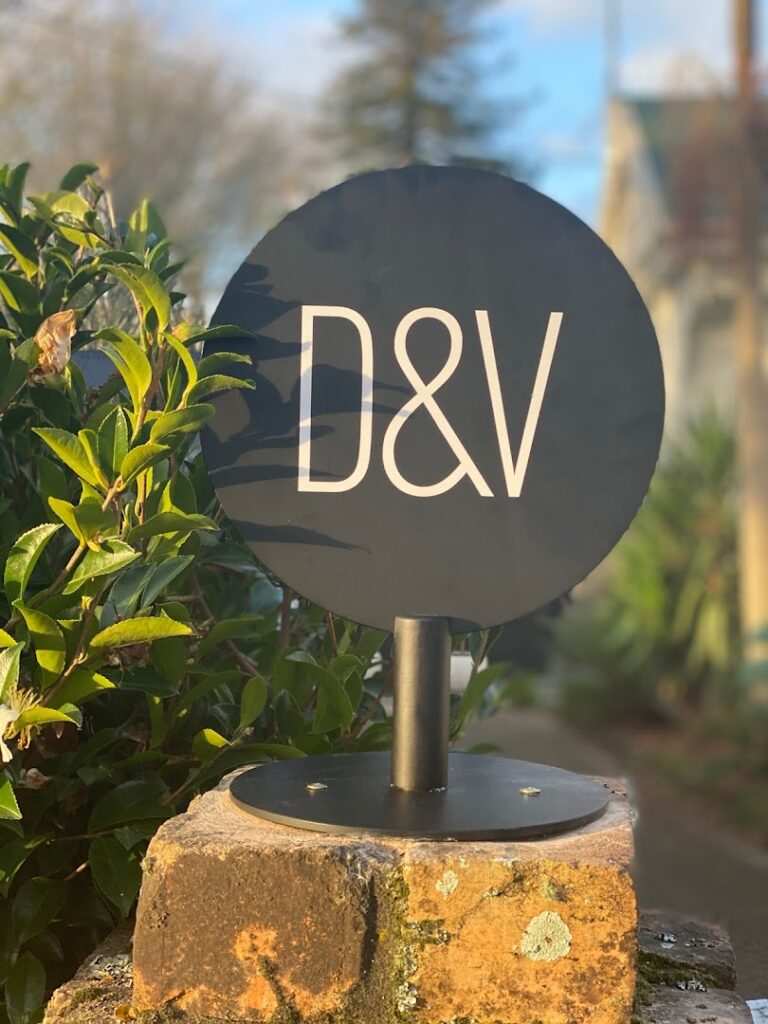 Devereux & Villiger
