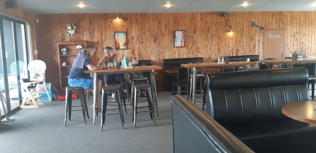 Junction Restaurant and Bar