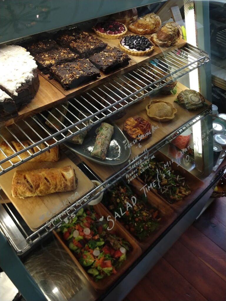 Villa 23 Cafe, Restaurant